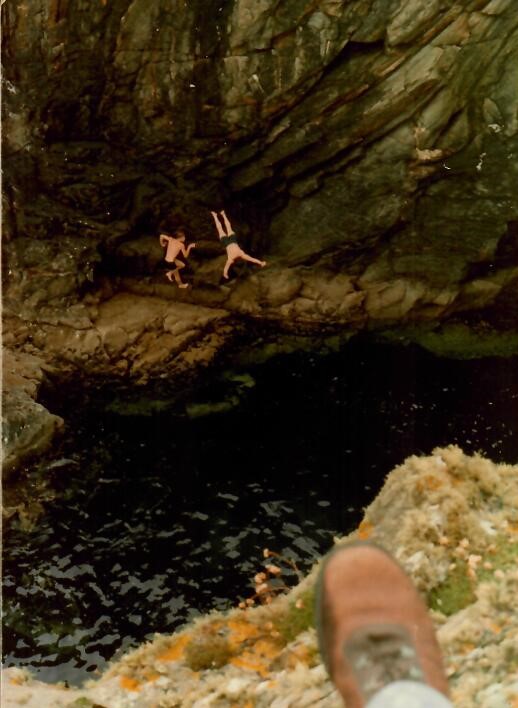 Tommy Irving diving in the Channel 1977