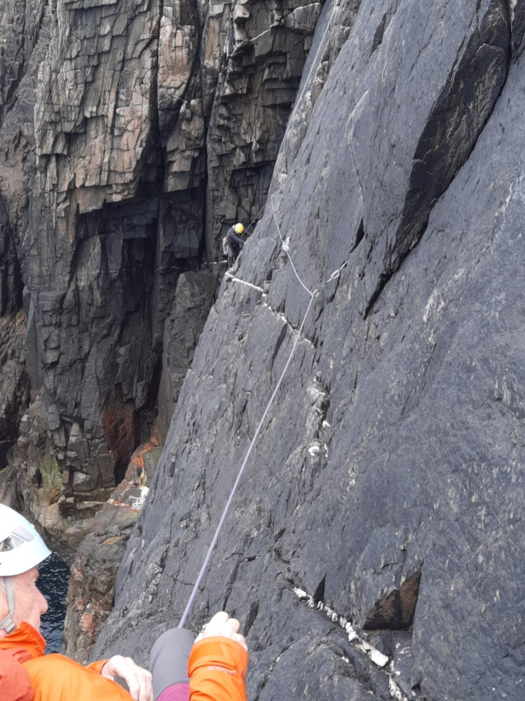 Cutting Edge 3 Pitch 1 Looking Across and down